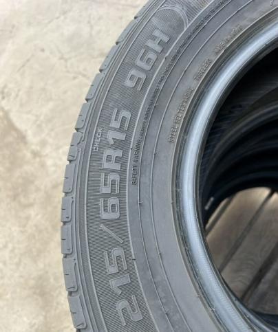 Goodyear GT-Eco Stage 215/65 R15