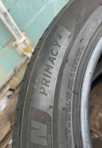 Michelin Primacy 4 235/50 R17