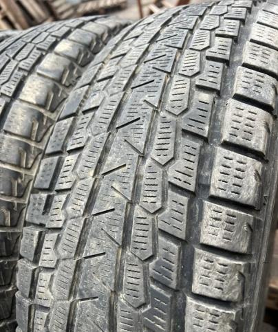 Yokohama Ice Guard G075 215/70 R16