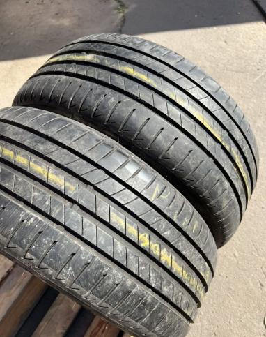 Bridgestone Turanza T005 225/40 R18