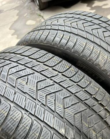 Pirelli Scorpion Winter 325/35 R22