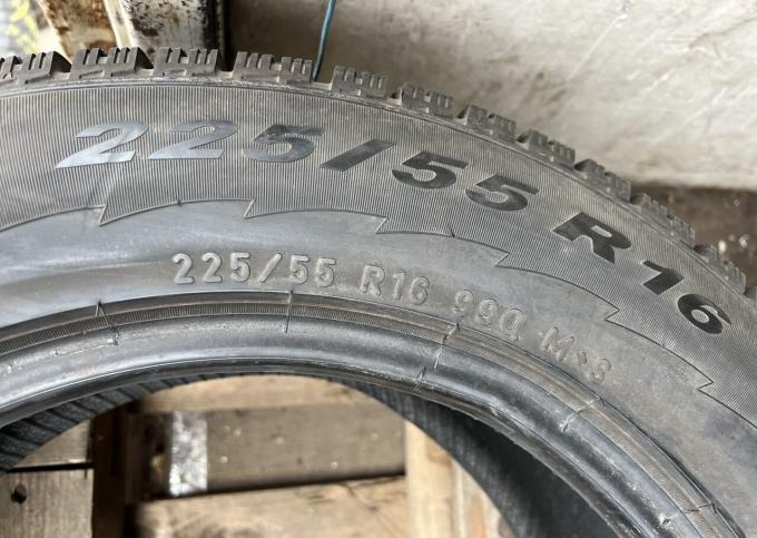 Pirelli Winter Ice Control 225/55 R16