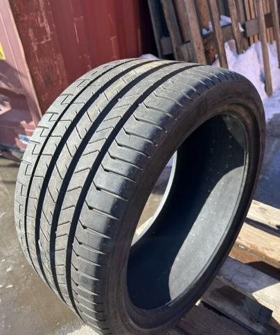 Pirelli P Zero PZ4 305/30 R20