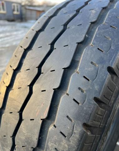 Continental Vanco 8 215/75 R16C