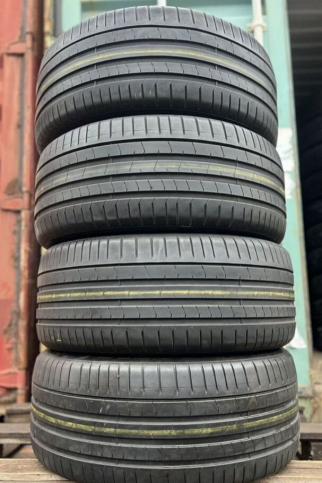 Pirelli P Zero PZ4 275/40 R21