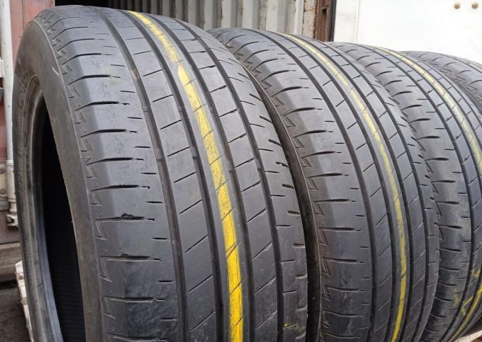 Bridgestone Turanza T005A 215/55 R17