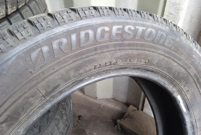 Bridgestone Blizzak VRX 185/65 R15