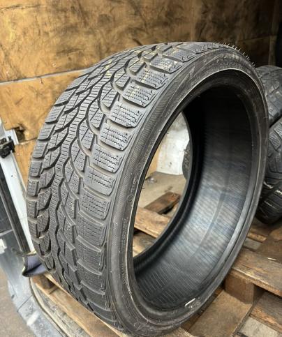 Bridgestone Blizzak LM-32 235/35 R19