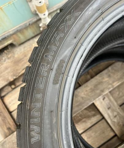 Dunlop Winter Maxx WM01 215/50 R17