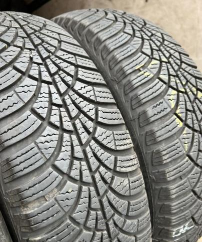 Goodyear UltraGrip 9 165/70 R14