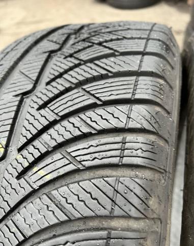 Michelin Pilot Alpin 4 235/55 R18