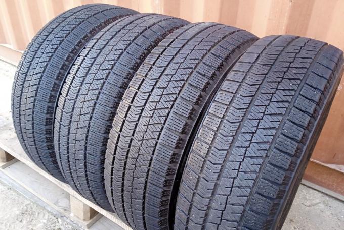 Bridgestone Blizzak VRX2 195/65 R15