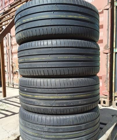 Michelin Pilot Sport 4 SUV 275/45 R21