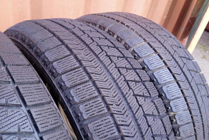 Bridgestone Blizzak VRX 185/65 R15