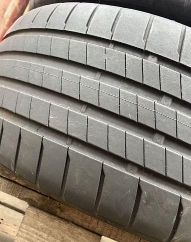 Bridgestone Potenza S005 235/35 R19