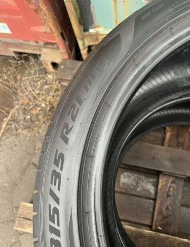 Pirelli P Zero PZ4 315/35 R21