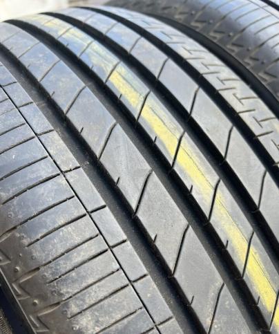 Bridgestone Turanza T005A 215/45 R18