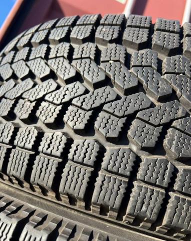 Yokohama Guardex F700S 205/55 R16