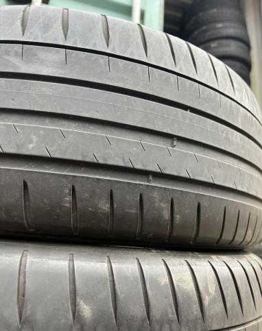 Michelin Pilot Sport 4 225/45 R18