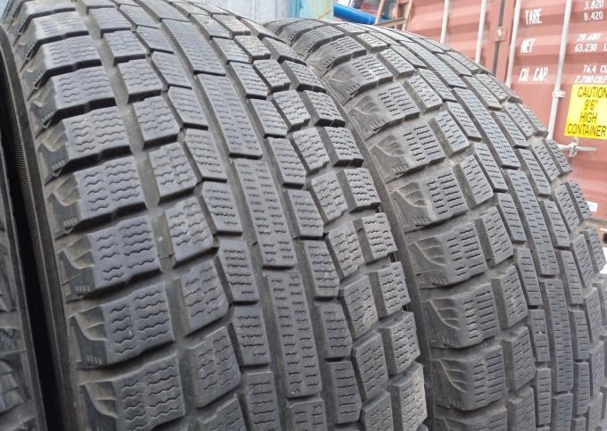 Yokohama Ice Guard IG20 215/60 R16