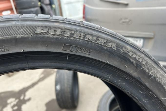 Bridgestone Potenza S001 235/40 R19