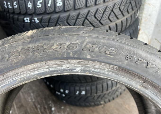 Pirelli P Zero 265/35 R18