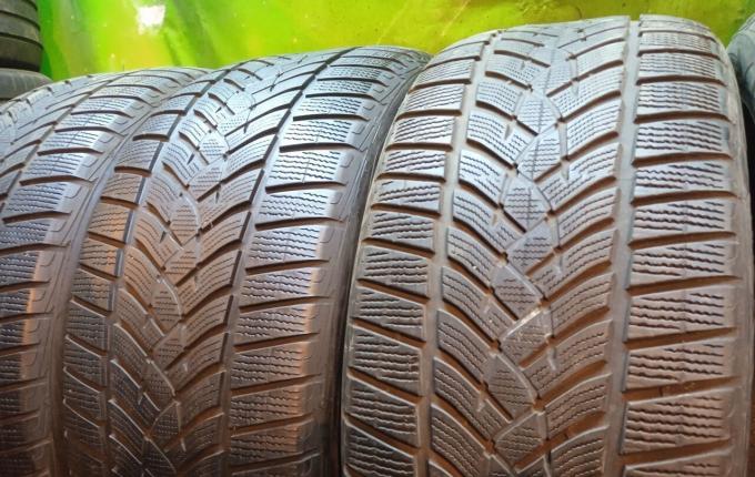 Goodyear UltraGrip Performance 275/45 R21