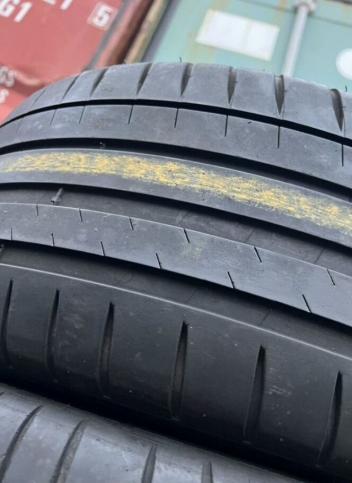 Michelin Pilot Sport 4 245/45 R17