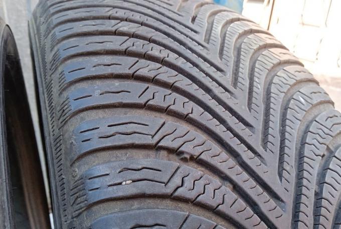 Michelin Alpin 5 205/50 R17