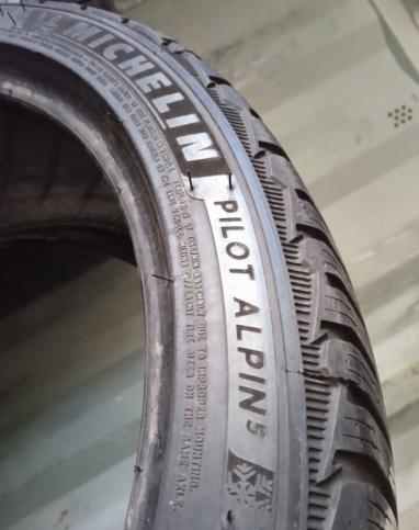 Michelin Pilot Alpin 5 235/40 R18