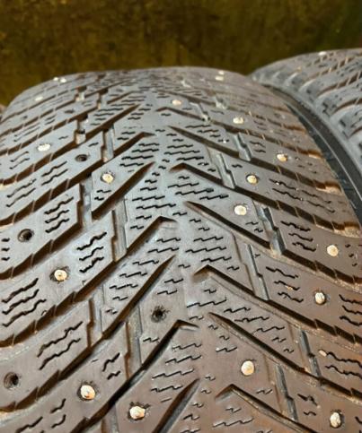 Nokian Tyres Hakkapeliitta 8 215/55 R17