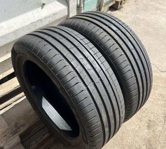 Pirelli P Zero PZ4 245/45 R18