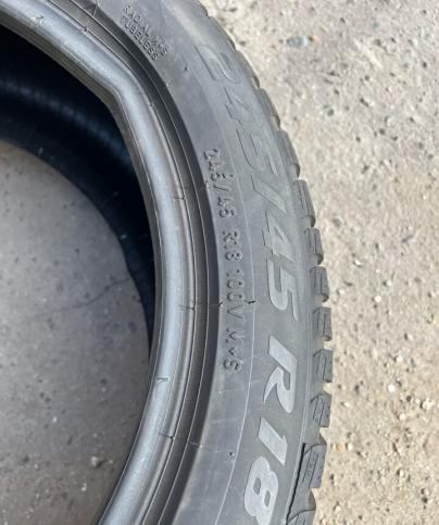 Pirelli Winter Sottozero 3 245/45 R18