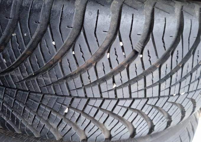 Goodyear Vector 4Seasons Gen-2 185/65 R15