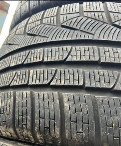 Pirelli Winter Sottozero 240 Serie II 255/40 R18