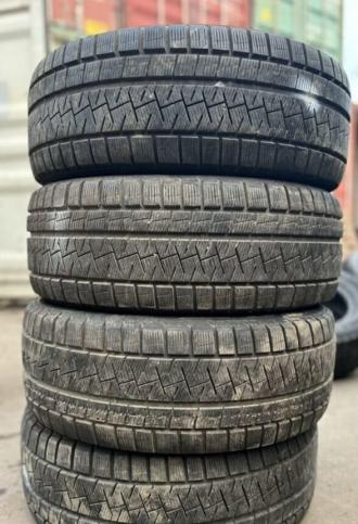 Pirelli Ice Asimmetrico 215/60 R16