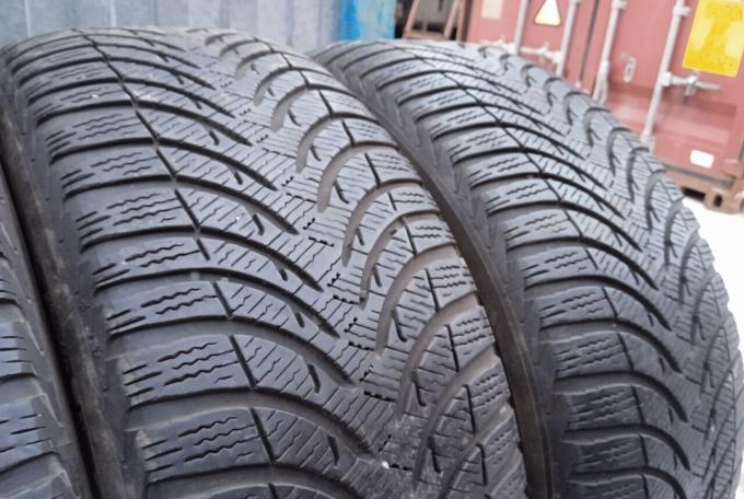 Michelin Alpin 4 215/55 R16
