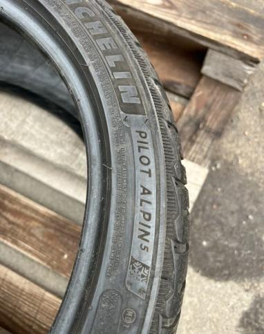 Michelin Pilot Alpin 5 235/40 R18