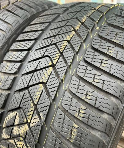 Pirelli Winter Sottozero 3 275/35 R19