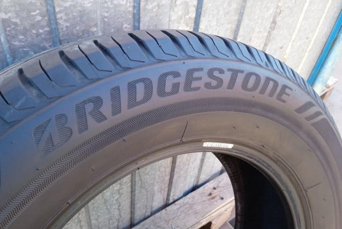 Bridgestone Ecopia NH100 205/65 R16