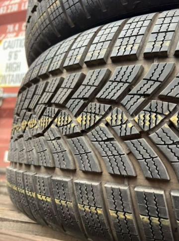 Goodyear UltraGrip Performance+ 255/40 R19