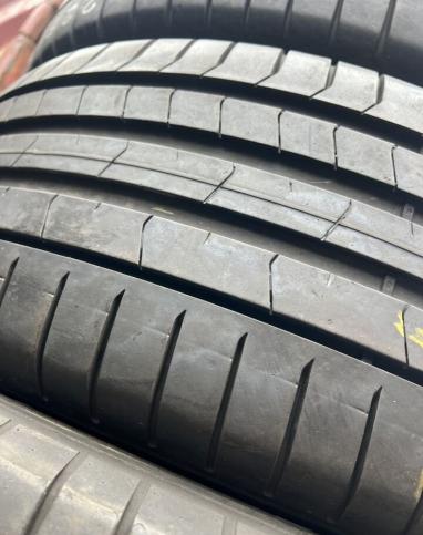 Pirelli P Zero PZ4 225/45 R19