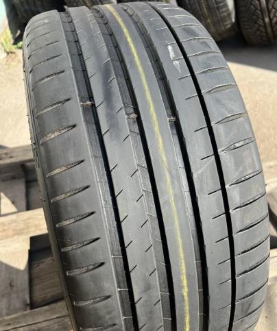 Michelin Pilot Sport 4 S 275/40 R22