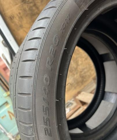 Pirelli P Zero PZ4 255/40 R20