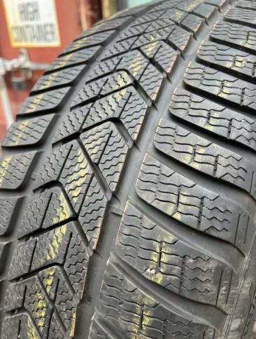 Pirelli Winter Sottozero 3 245/40 R19