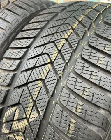 Pirelli Winter Sottozero 3 275/35 R19