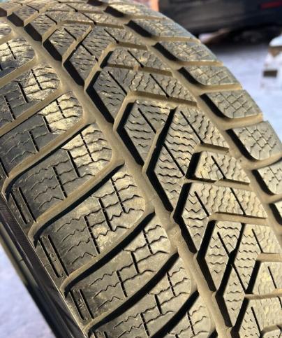 Pirelli Winter Sottozero 3 245/45 R19 102V