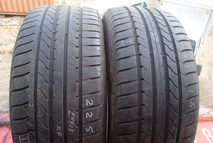 Goodyear EfficientGrip 225/45 R18