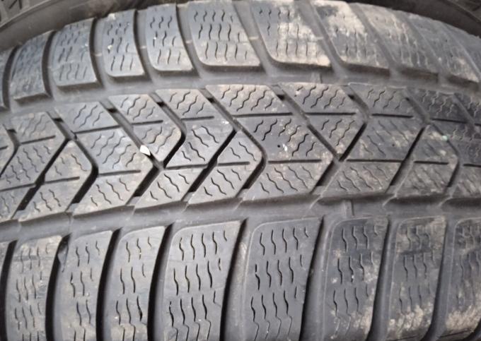 Pirelli Winter Sottozero 3 225/50 R18