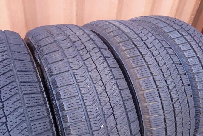 Bridgestone Blizzak VRX2 195/65 R15